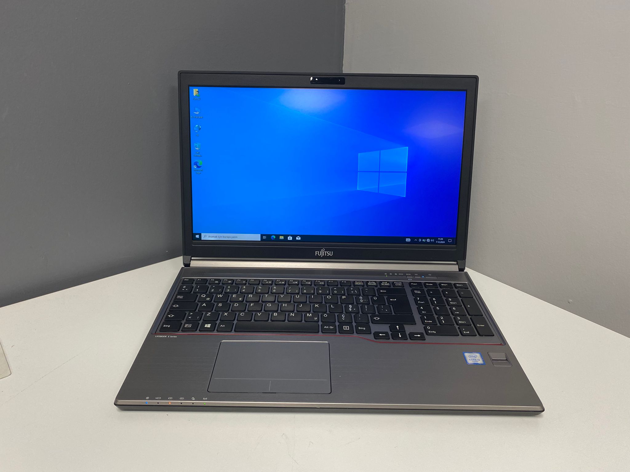 Lenovo 2 El Notebook Sıemens Lıfebook E756 İ3 6100U 8Gb Ddr4 180Gb Ssd